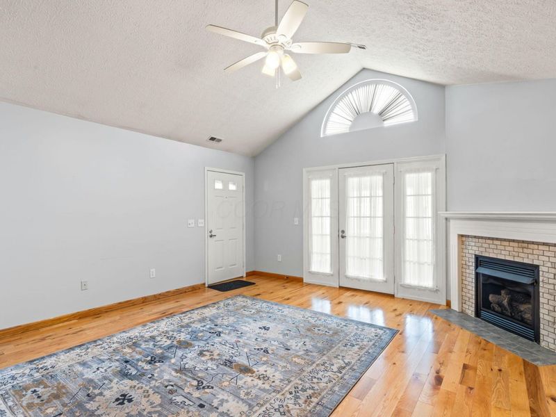 487 Saddlery Drive W, Unit 18, Columbus, OH 43230 Photo 8