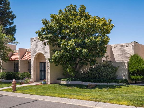 1393 Wagon Train Drive SE, Albuquerque, NM 87123