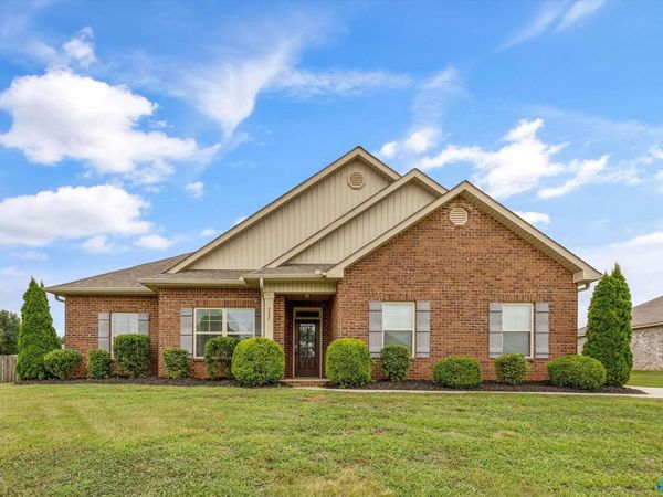 222 Dinner Tree Square, Huntsville, AL 35811