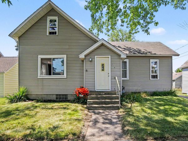 276 Third Street, Eastlake, MI 49626