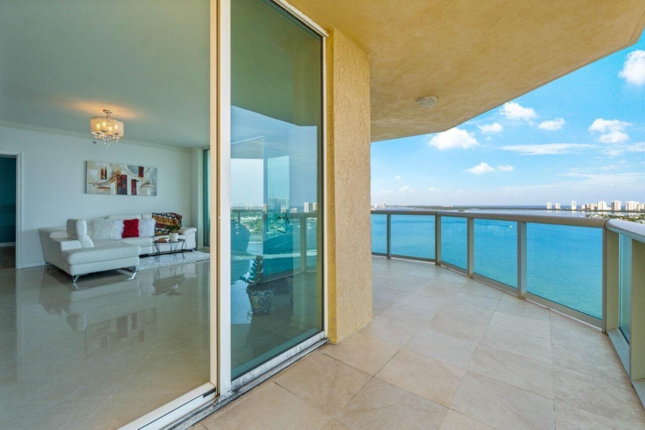 2650 Lake Shore Drive, Unit 1906, Riviera Beach, FL 33404 Photo