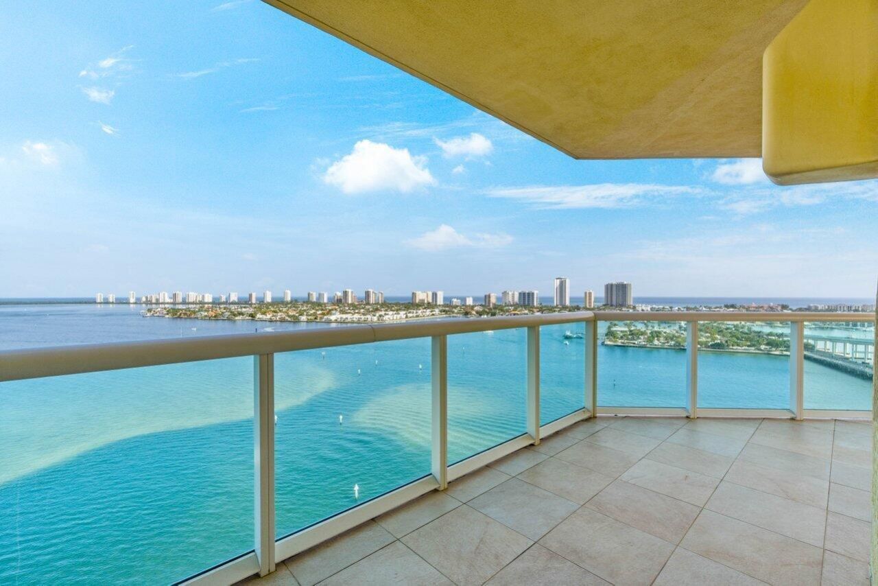2650 Lake Shore Drive, Unit 1906, Riviera Beach, FL 33404 Photo