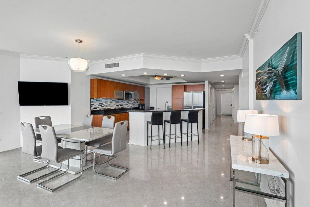 2650 Lake Shore Drive, Unit 1906, Riviera Beach, FL 33404 Photo