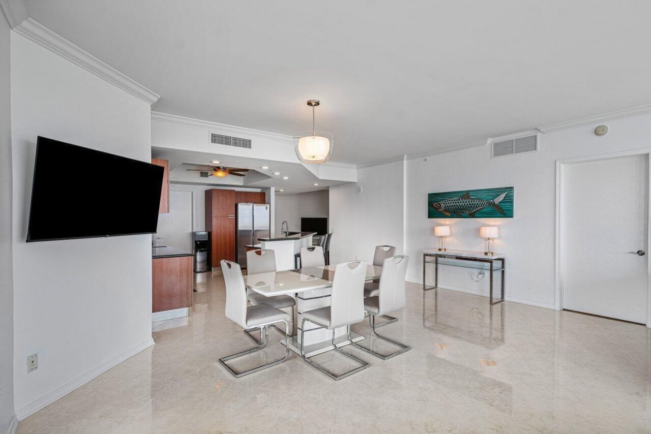 2650 Lake Shore Drive, Unit 1906, Riviera Beach, FL 33404 Photo