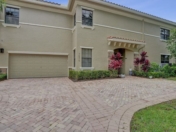 7570 Old Thyme Court, Unit 9C, Parkland, FL 33076