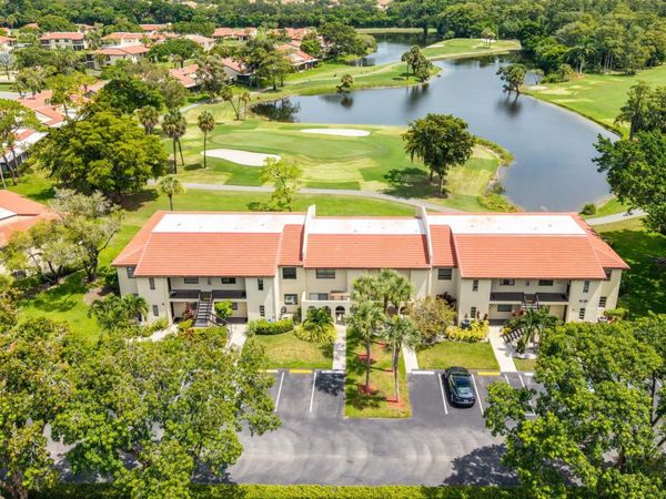 8425 Casa Del Lago, Unit H, Boca Raton, FL 33433