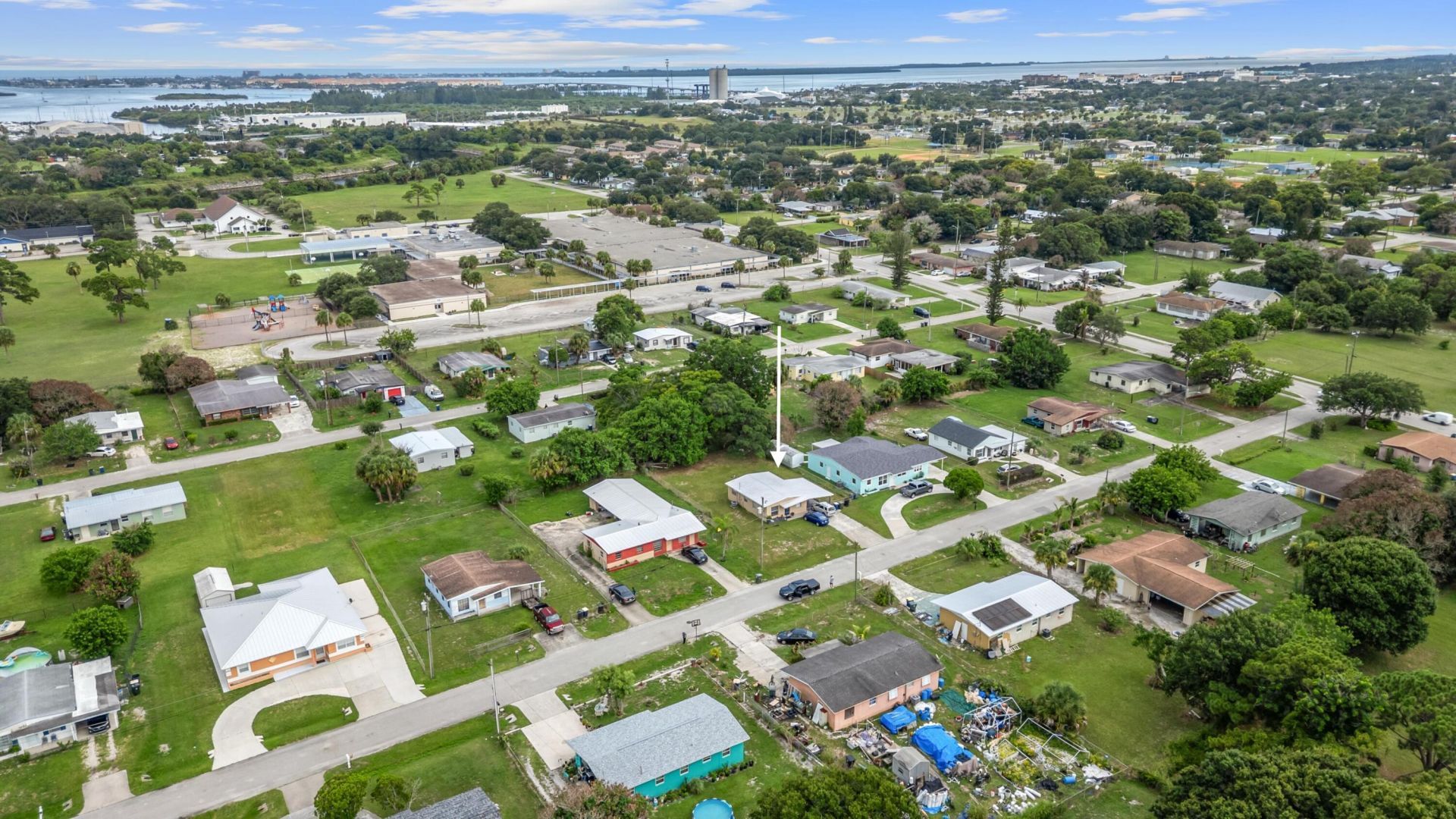 1810 N 16th Court, Fort Pierce, FL 34950 Photo