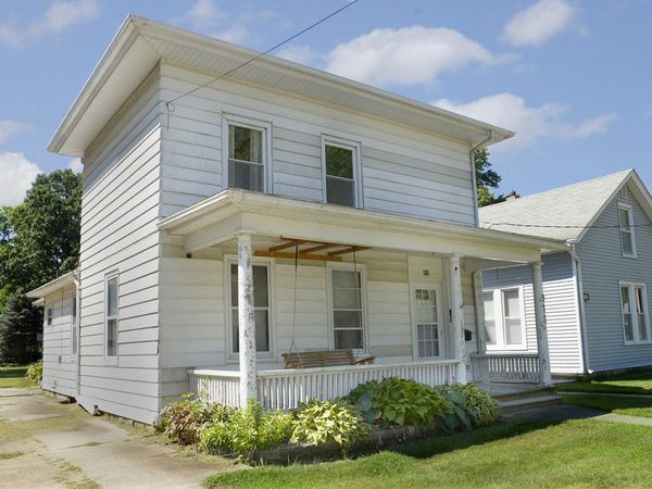 915 Illinois Avenue , Ottawa, IL 61350