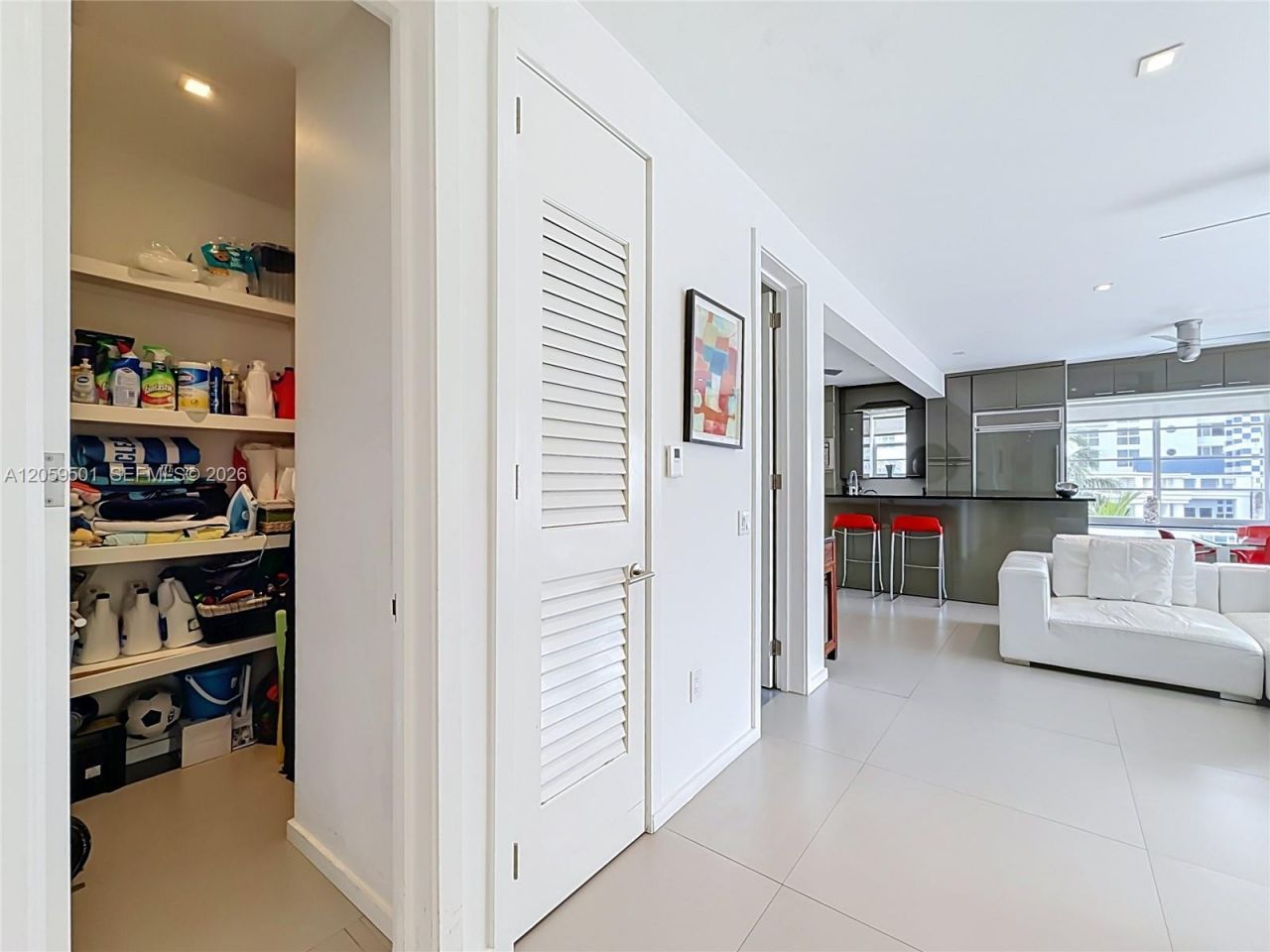 1460 Ocean Dr , Unit 404, Miami Beach, FL 33139 Photo