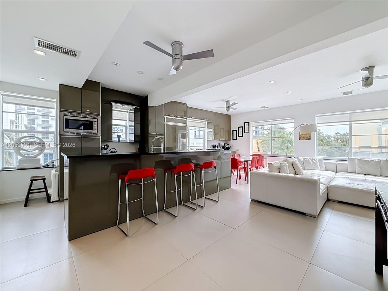 1460 Ocean Dr , Unit 404, Miami Beach, FL 33139 Photo