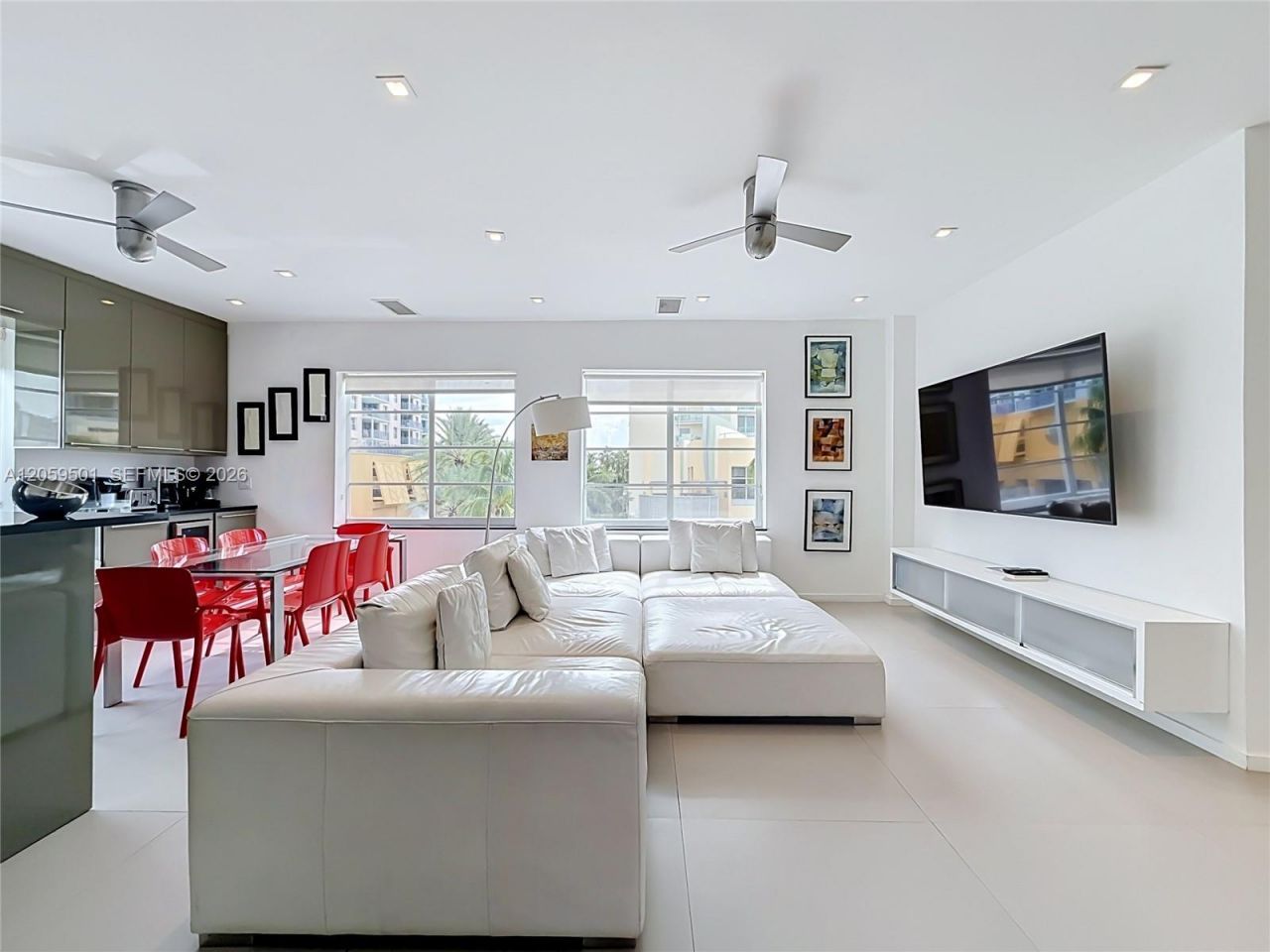 1460 Ocean Dr , Unit 404, Miami Beach, FL 33139 Photo