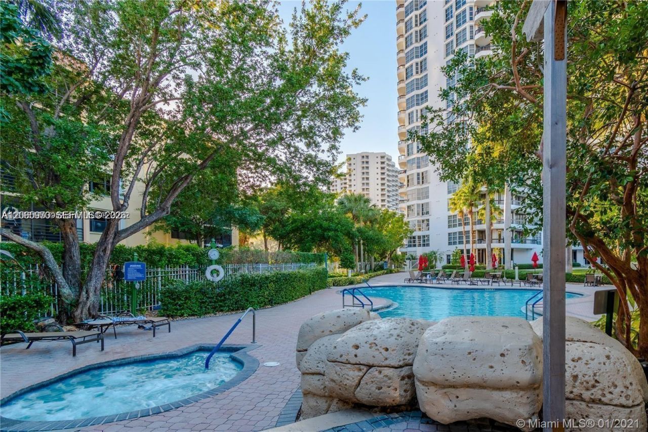 3400 NE 192nd St , Unit 412, Aventura, FL 33180 Photo