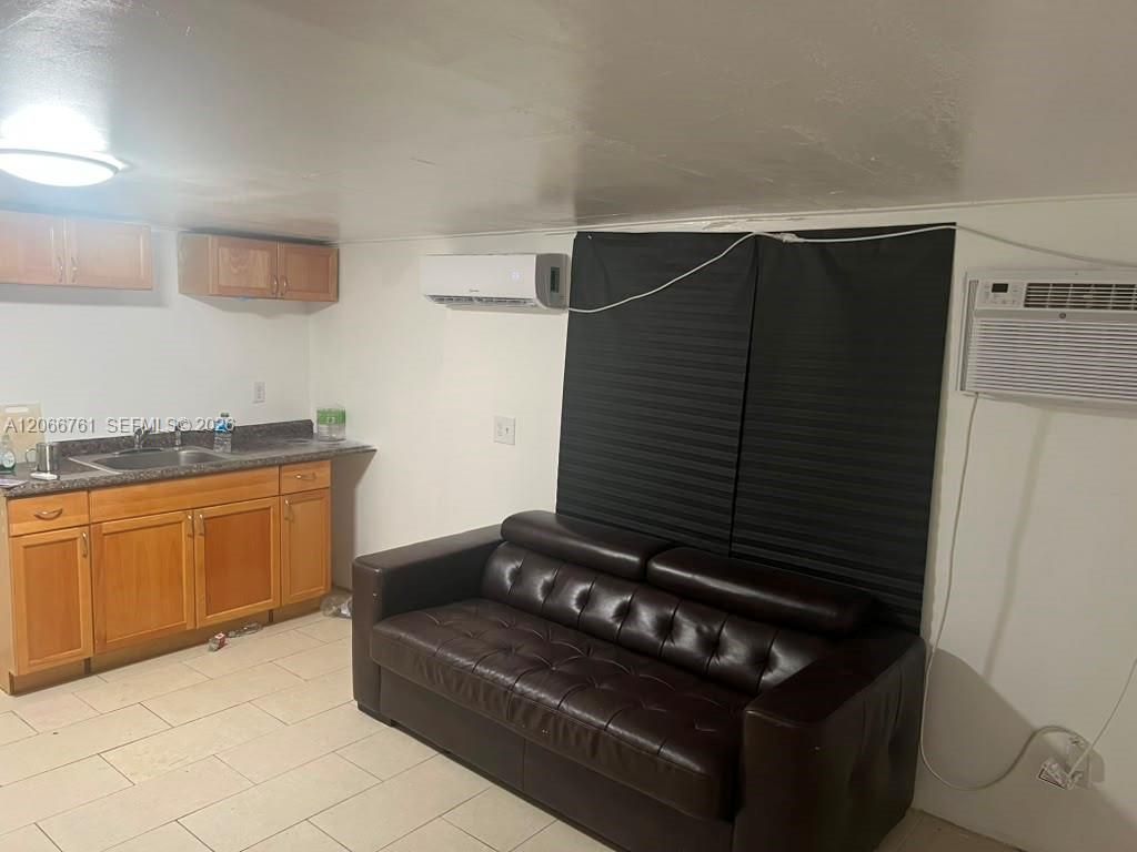 6841 Atlanta St, Hollywood, FL 33024 Photo