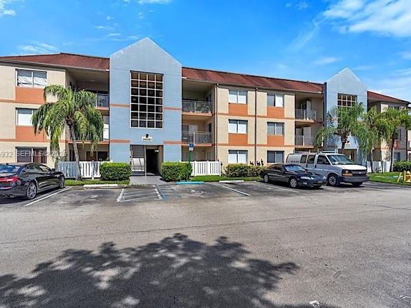 18830 NW 57th Ave , Unit 304, Hialeah, FL 33015
