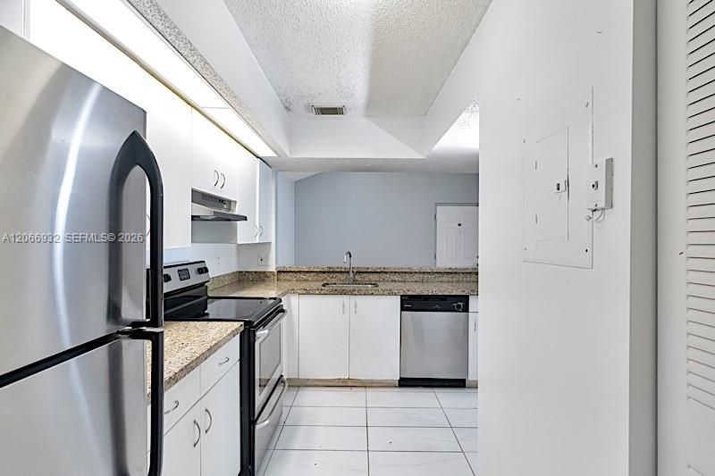 18830 NW 57th Ave , Unit 304, Hialeah, FL 33015 Photo