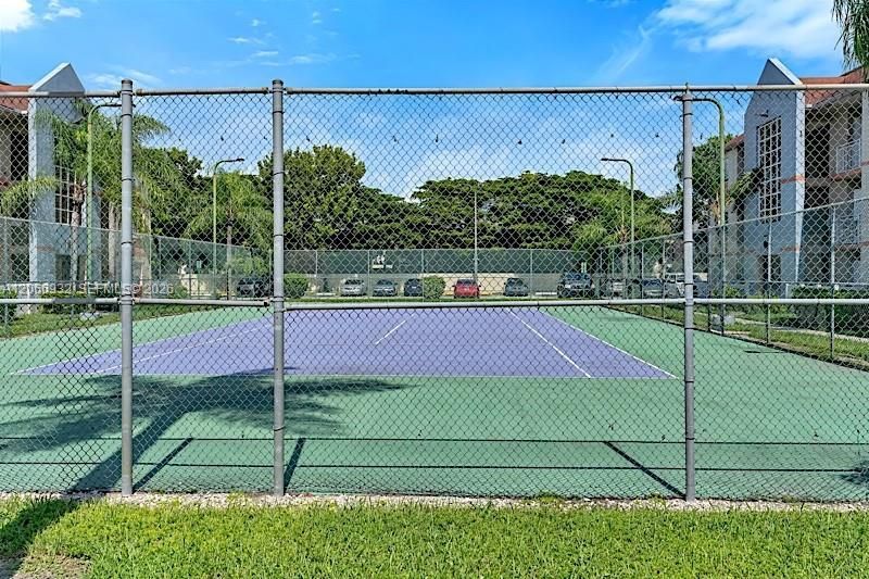18830 NW 57th Ave , Unit 304, Hialeah, FL 33015 Photo