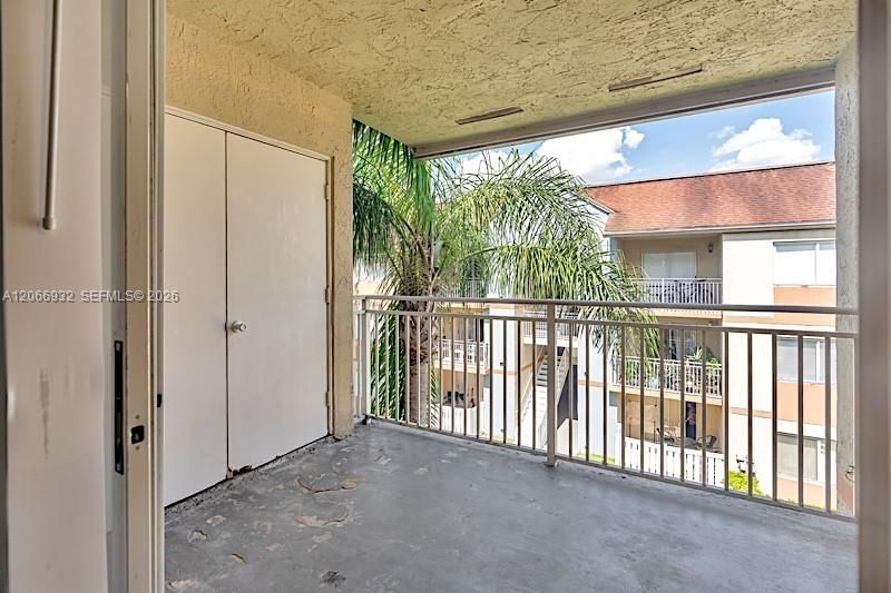 18830 NW 57th Ave , Unit 304, Hialeah, FL 33015 Photo