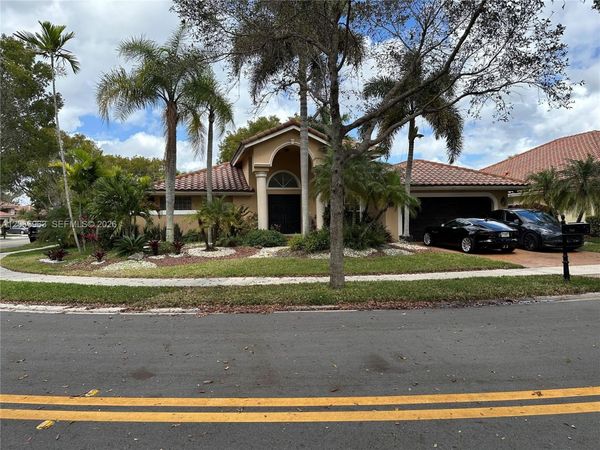 966 SPOONBILL CIR , Weston, FL 33326