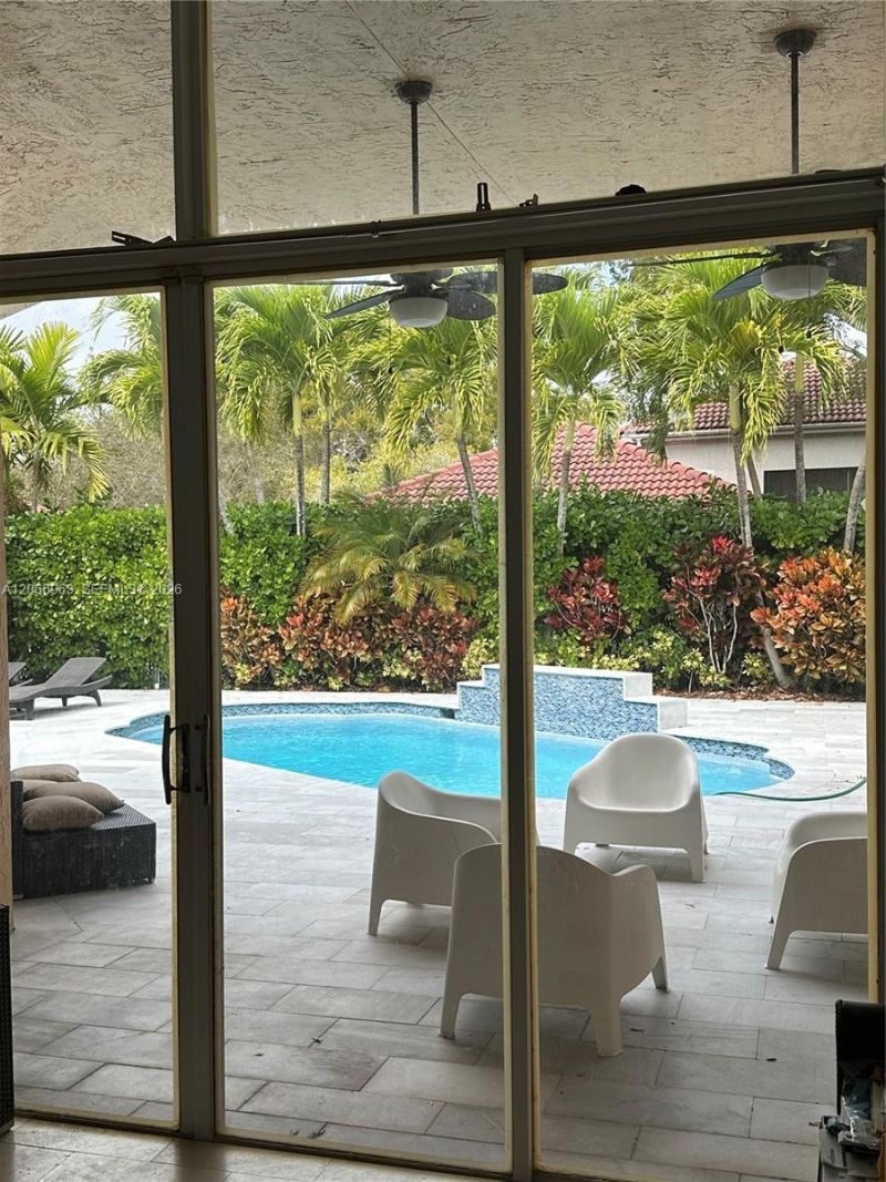 966 Spoonbill Cir , Weston, FL 33326 Photo