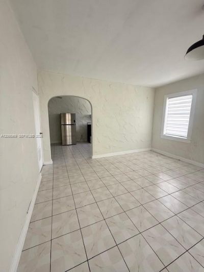 222 28th St, Unit 6, Miami Beach, FL 33140 Photo