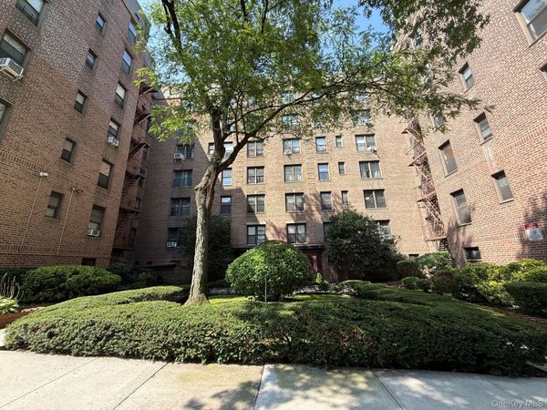 83-05 98 Street , Unit 5N, Woodhaven, NY 11421