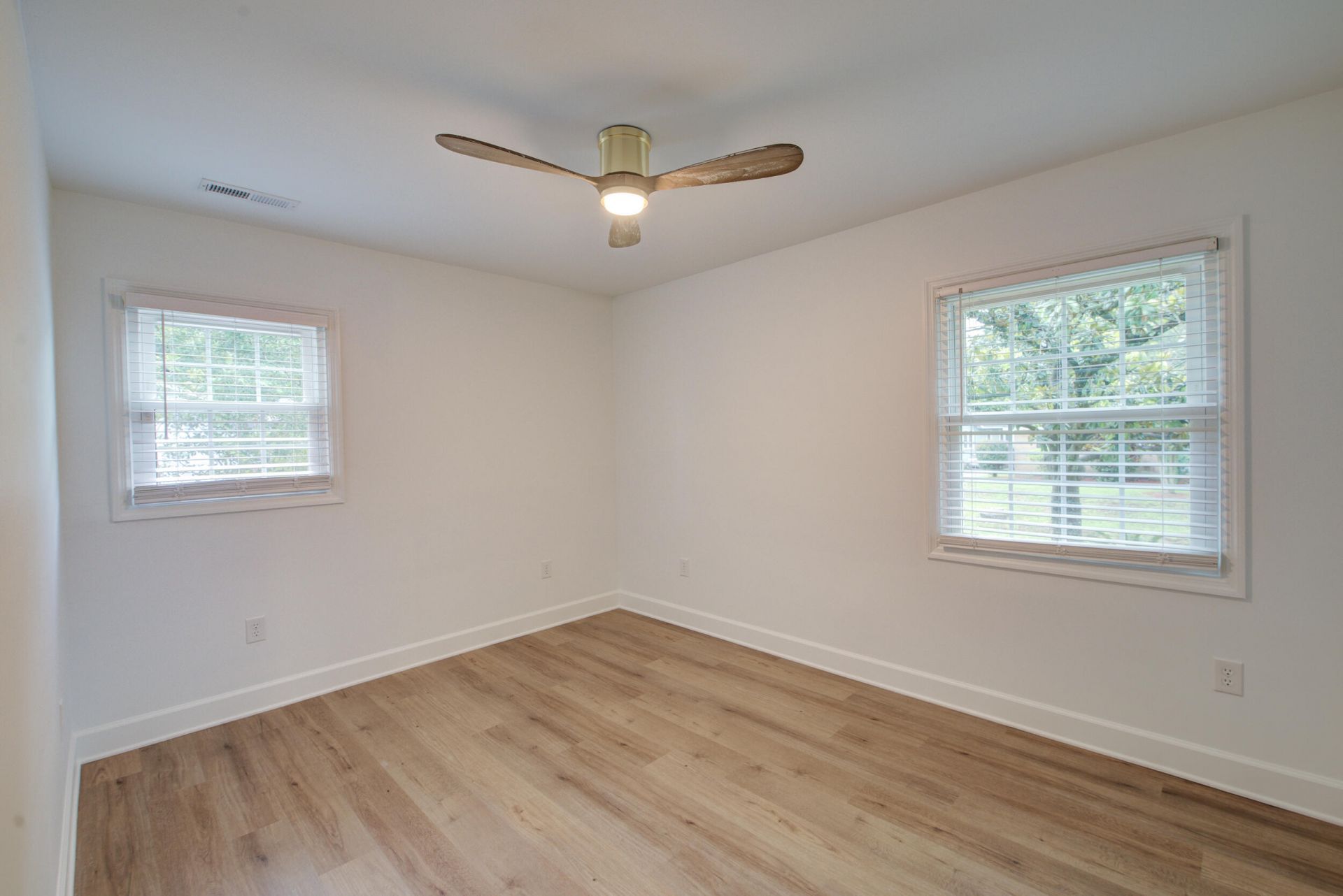2660 Orchid Avenue Photo 20
