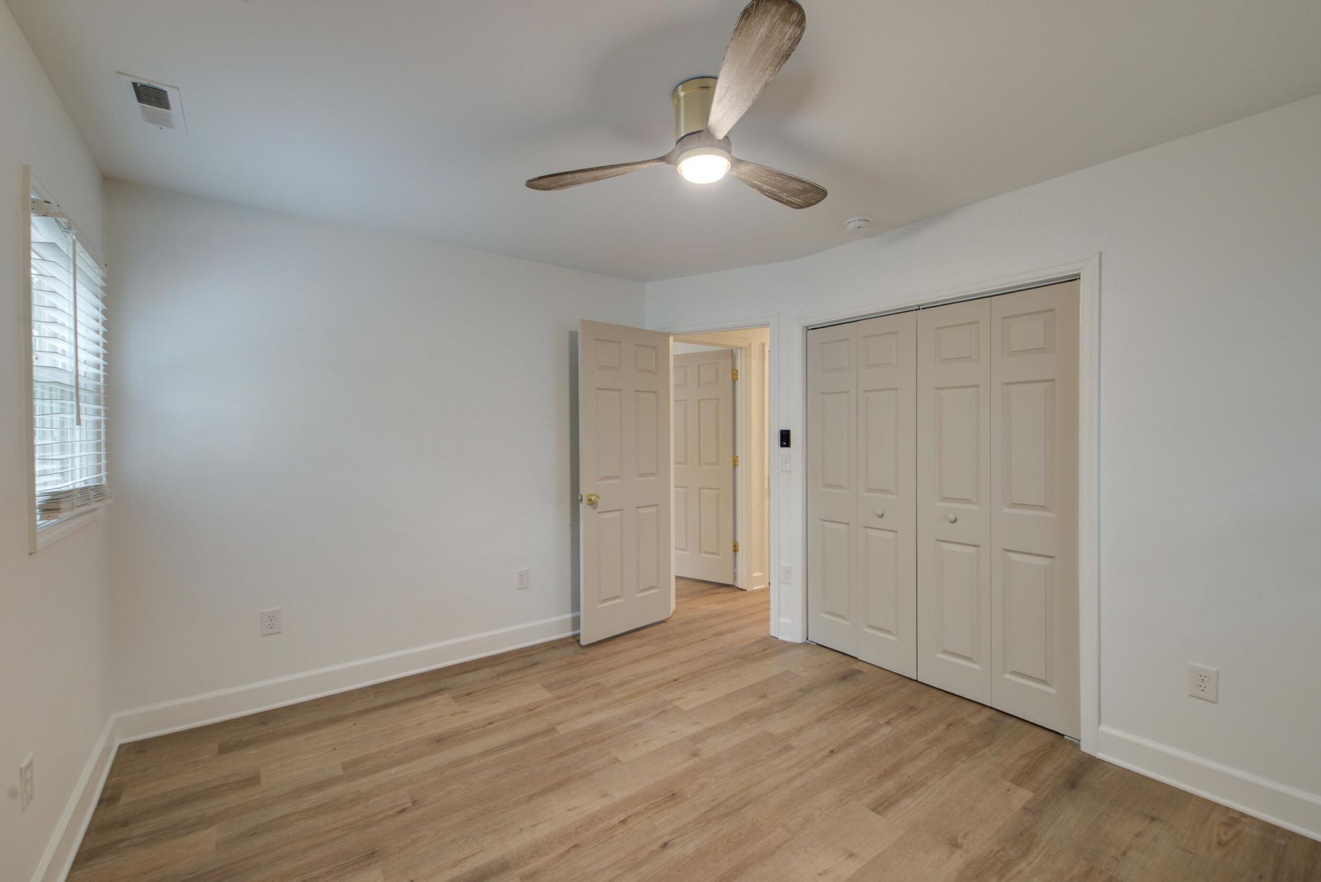 2660 Orchid Avenue Photo 25