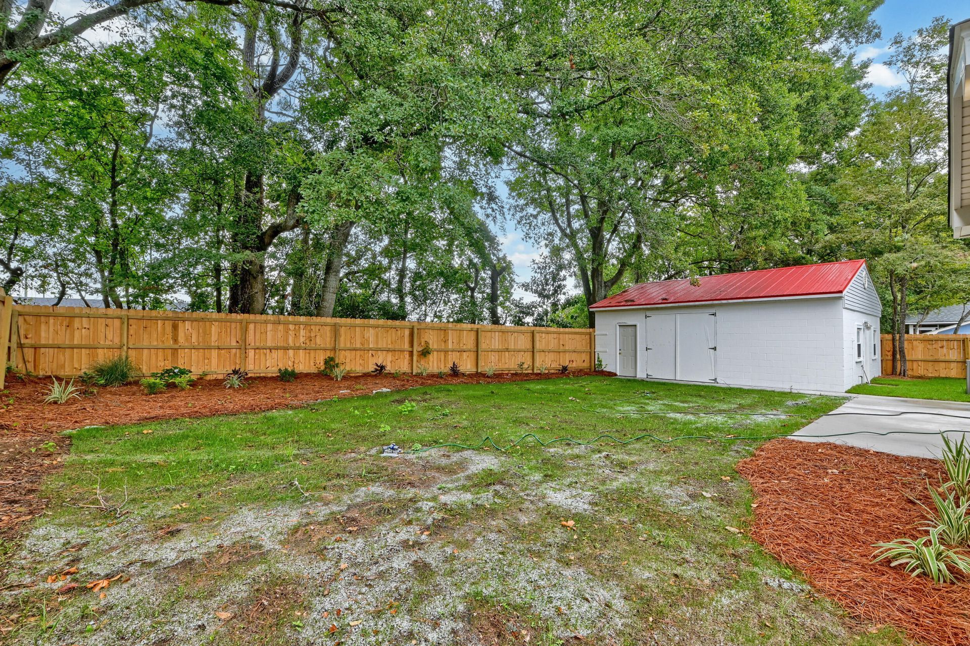 2660 Orchid Avenue Photo 9