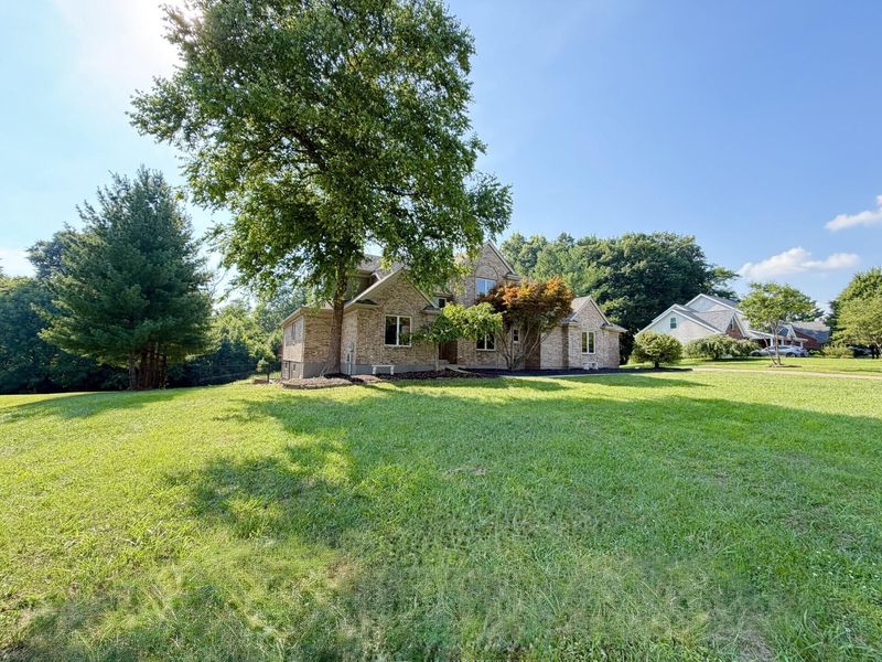 5569 Regal Ridge Drive, Burlington, KY 41005 Photo 1