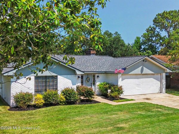 2134 Baywood Drive, Biloxi, MS 39532