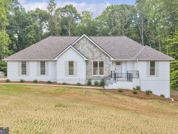 150 Indian Bluff Drive, Sharpsburg, GA 30277