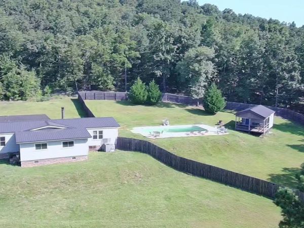 1812 Pickard Road, Thomaston, GA 30286