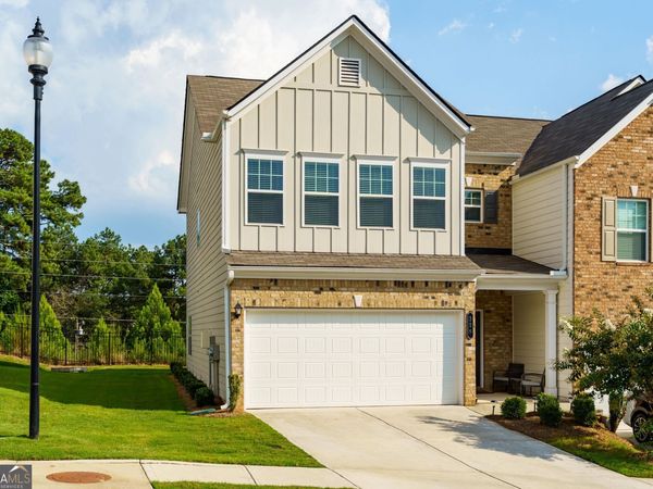 325 Braswell Court, Woodstock, GA 30188