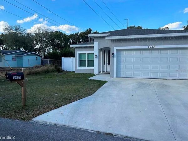 1923 W SKAGWAY AVENUE, TAMPA, FL 33604
