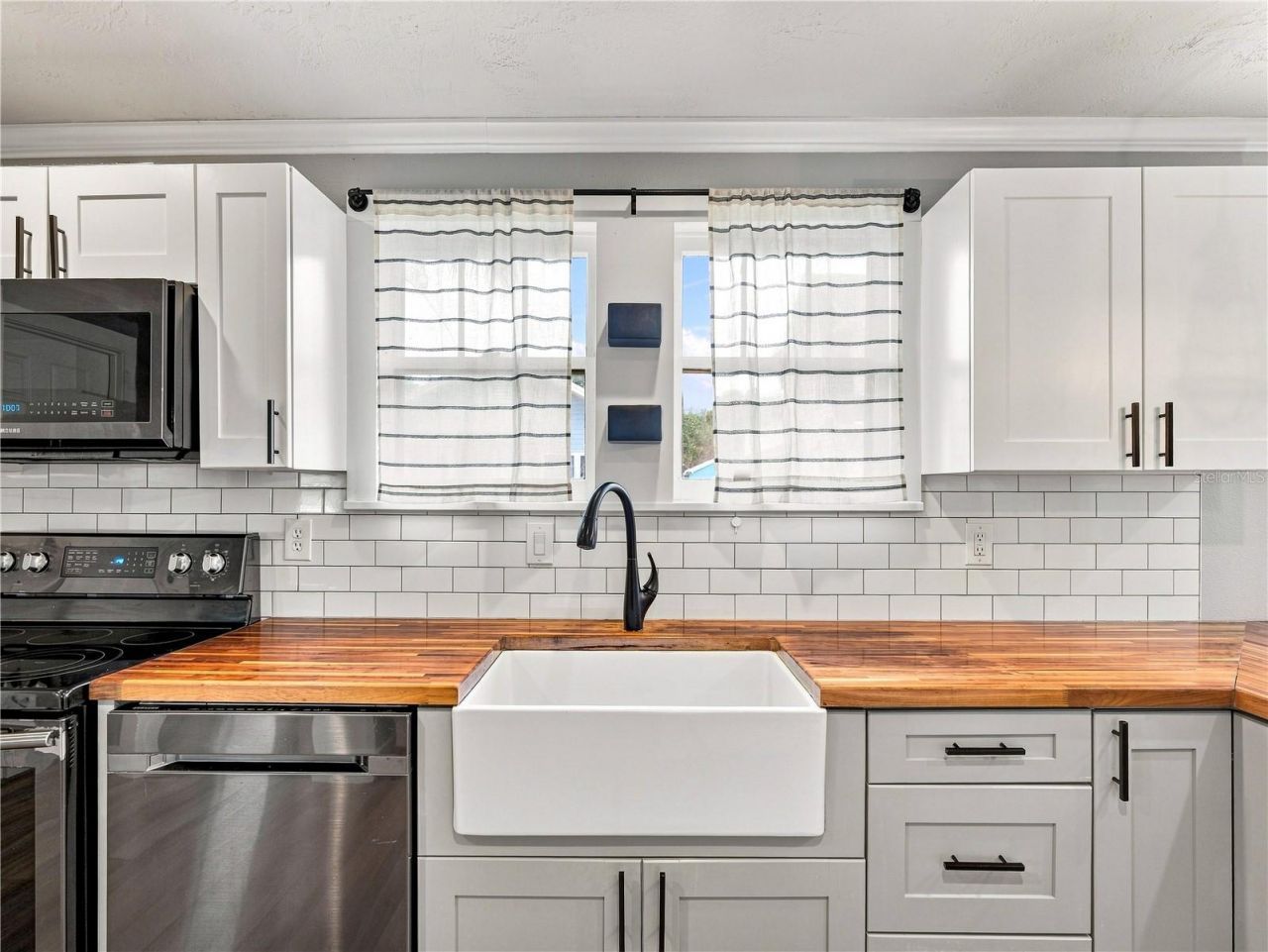 813 Live Oak Street, New Smyrna Beach, FL 32168 Photo
