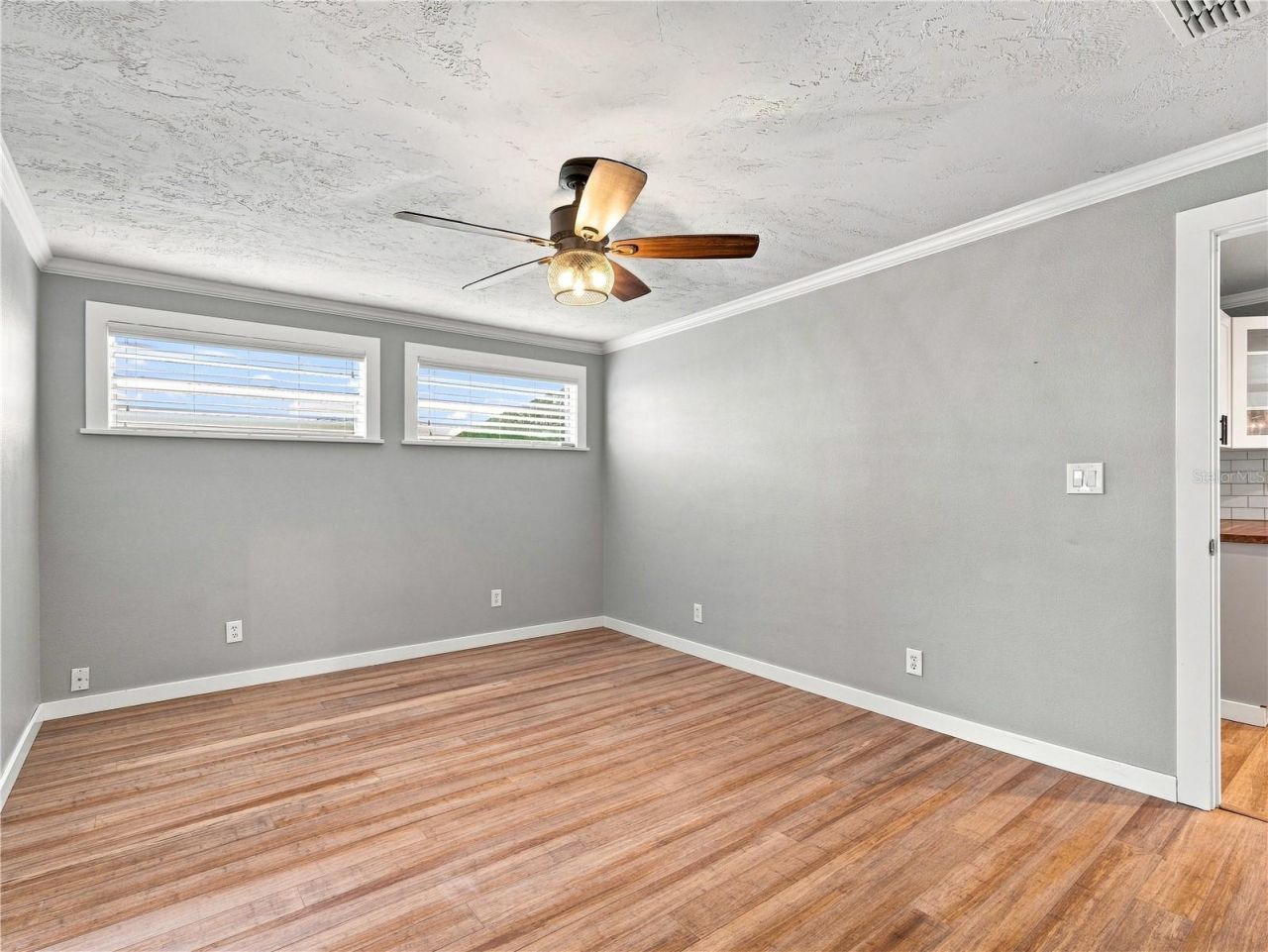 813 Live Oak Street, New Smyrna Beach, FL 32168 Photo