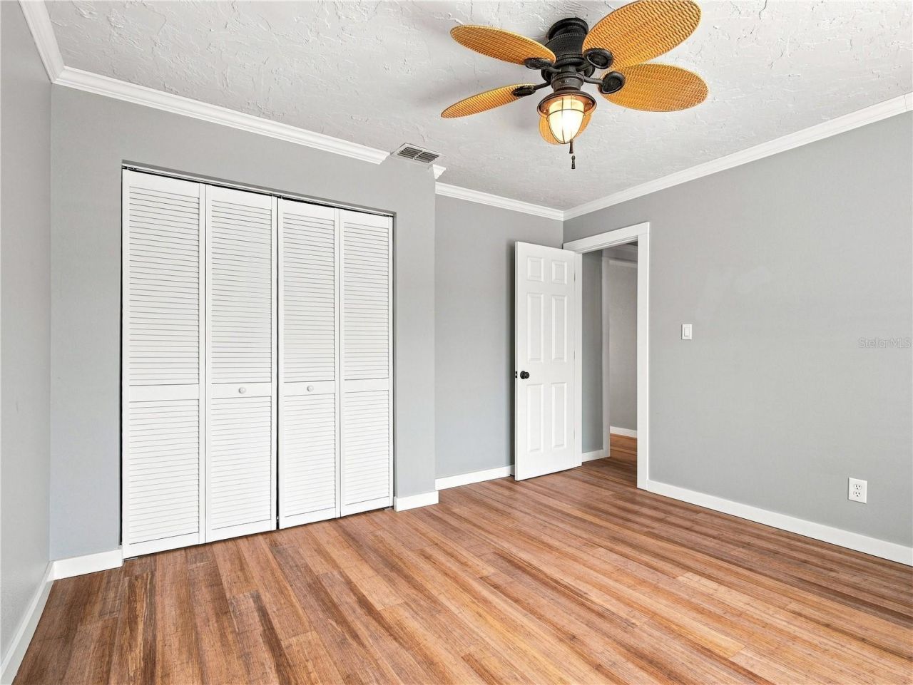 813 Live Oak Street, New Smyrna Beach, FL 32168 Photo