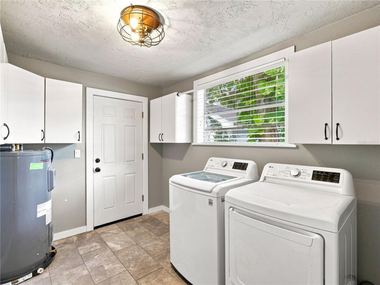813 Live Oak Street, New Smyrna Beach, FL 32168 Photo