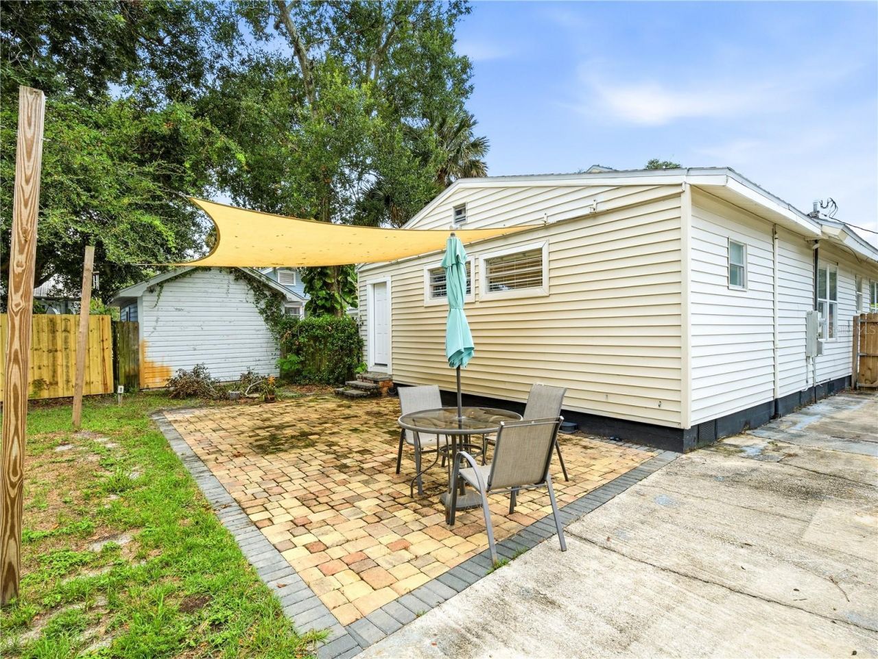 813 Live Oak Street, New Smyrna Beach, FL 32168 Photo