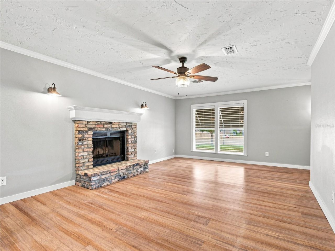 813 Live Oak Street, New Smyrna Beach, FL 32168 Photo