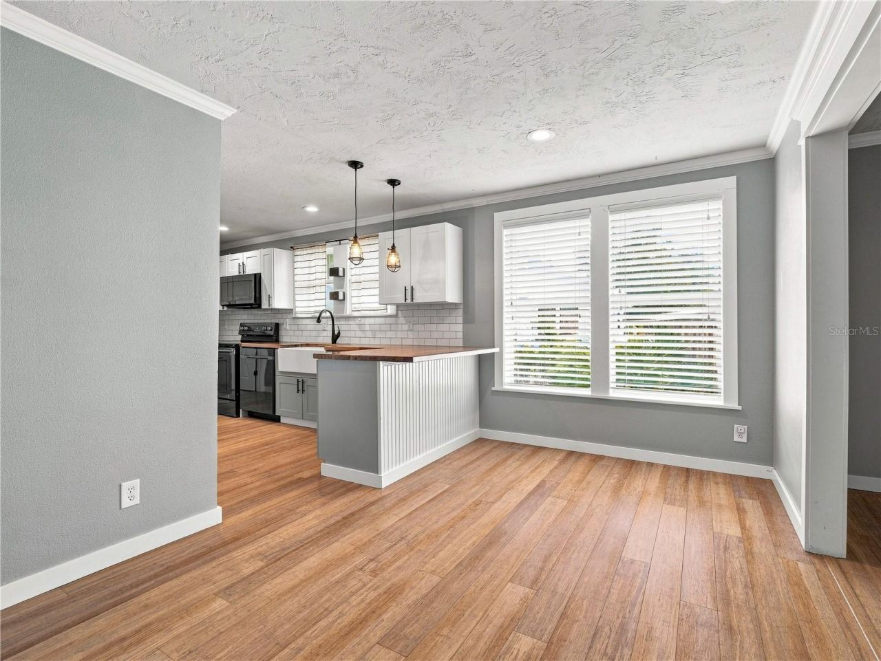 813 Live Oak Street, New Smyrna Beach, FL 32168 Photo