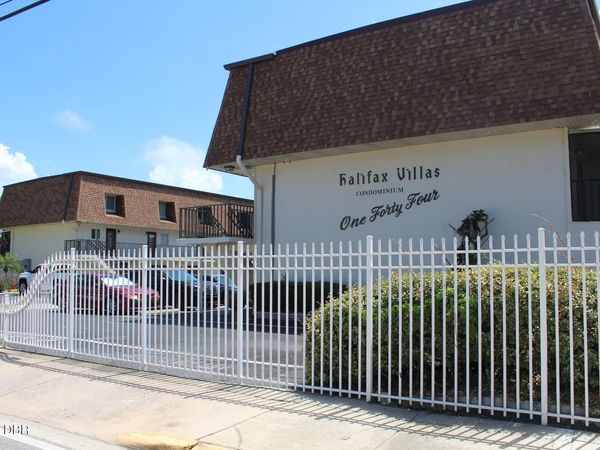 144 S Halifax Avenue, Unit 35, Daytona Beach, FL 32118