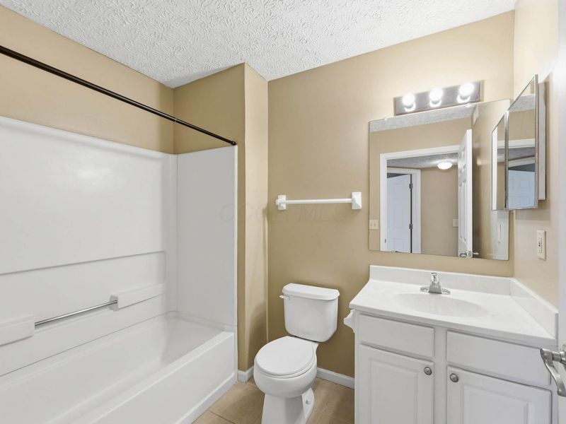 5395 Cypress Chase , Columbus, OH 43228 Photo 12