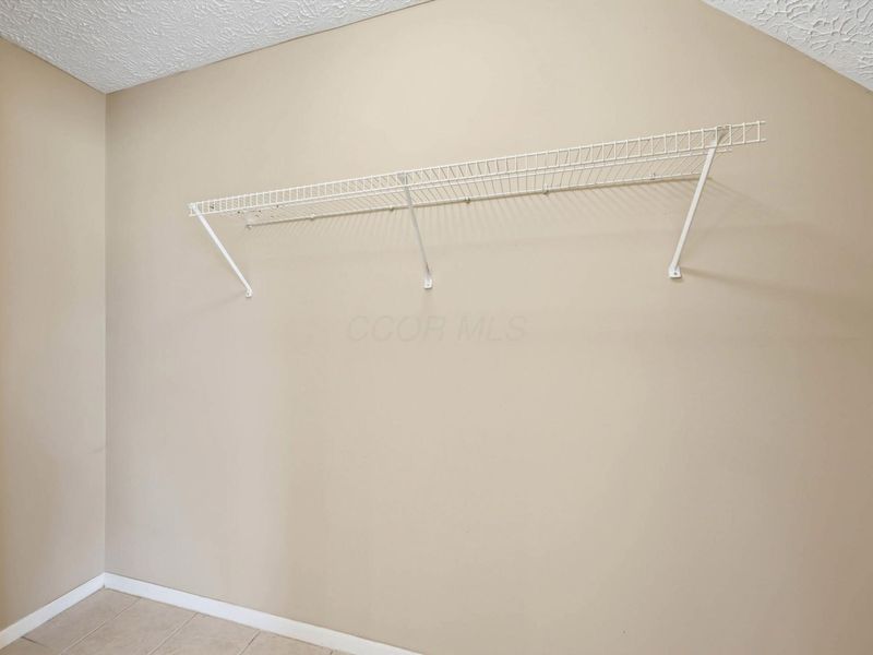 5395 Cypress Chase , Columbus, OH 43228 Photo 6