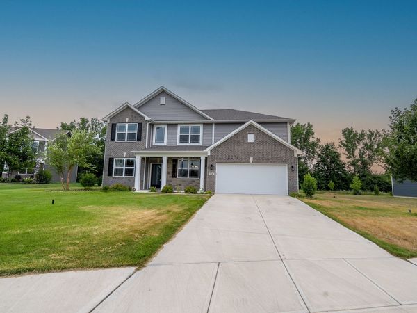7696 Rolling Green Drive, Plainfield, IN 46168