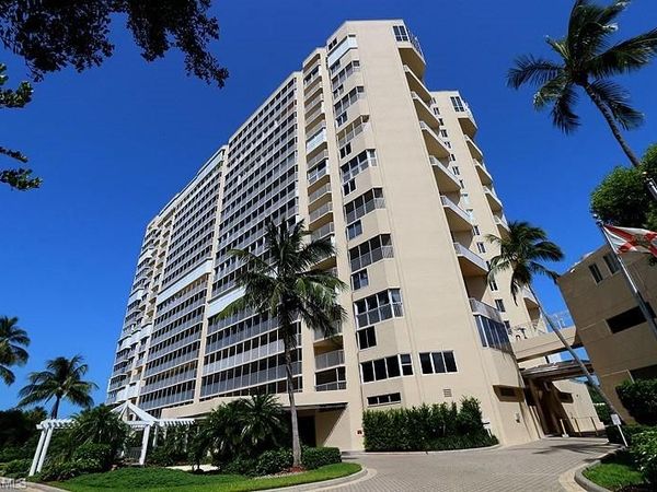 4041 Gulf Shore BLVD N, Unit 606, NAPLES, FL 34103
