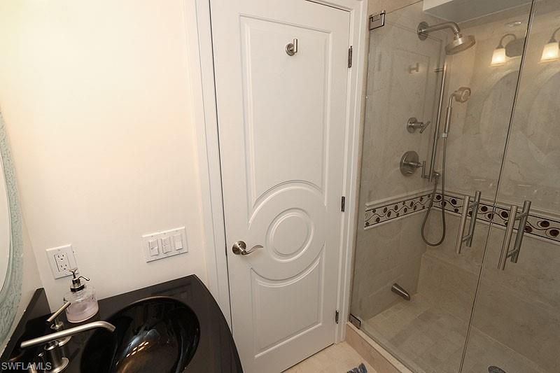 4041 Gulf Shore Blvd N, Unit 606, Naples, FL 34103 Photo