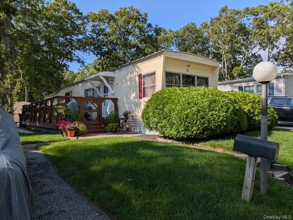 433-34 Mill Road, Calverton, NY 11933