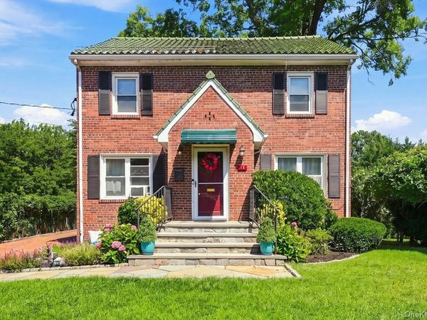 34 Keats Avenue, Hartsdale, NY 10530