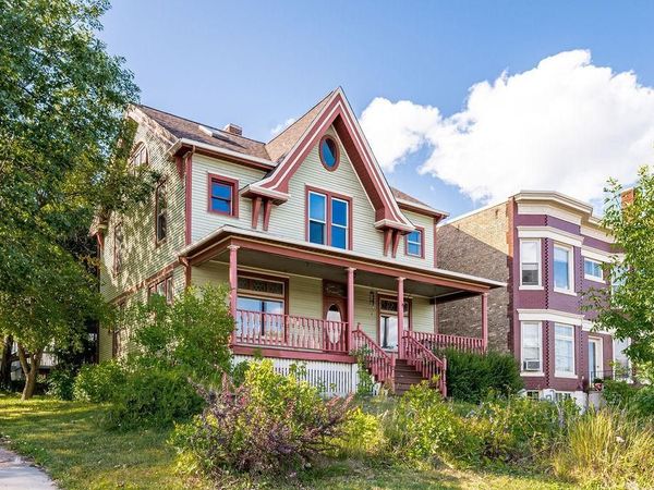 1101 E 4th Street, Duluth, MN 55805